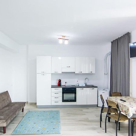 Fendi Apartment Năvodari Esterno foto